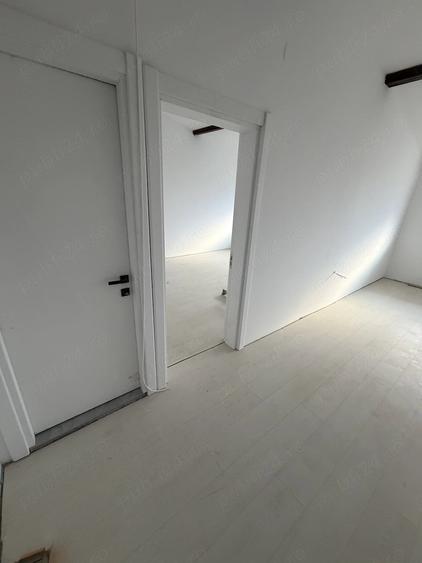 Casă cu 5 camere cu Teren 300 Mp în Chiajna