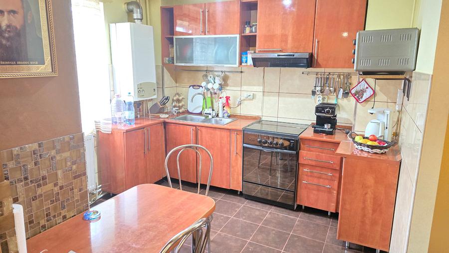Vand apartament cu 4 camere in Deva, Crinilor, et 3, doua bai, balcon - 10