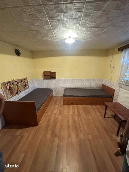 Casă cu 2 camere cu Teren 130 Mp în Plopilor