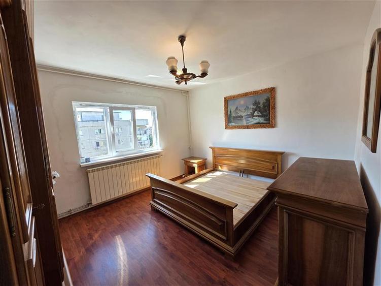 Apartament cu 2 camere decomandat în Sebastian