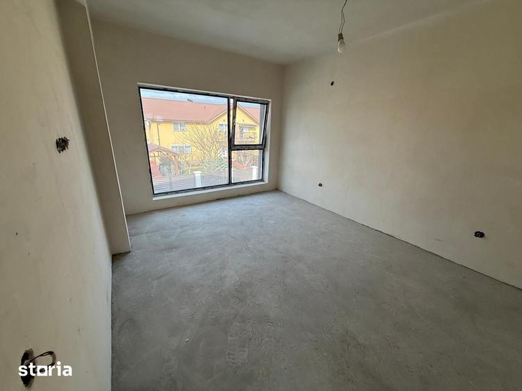 Casă cu 4 camere cu Teren 400 Mp în Domnești