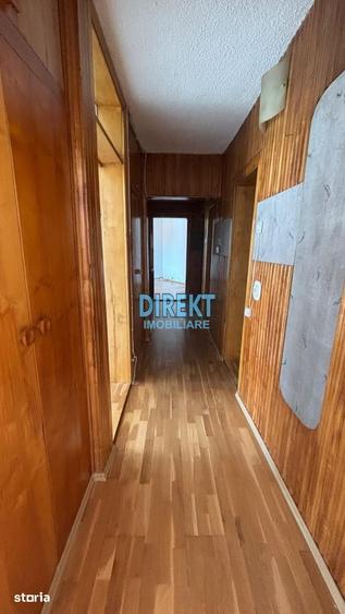 Apartament cu 3 camere decomandat în Central