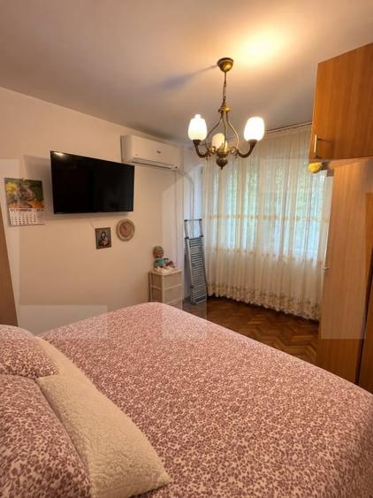 Apartament cu 2 camere semidecomandat, mobilat în Rovine