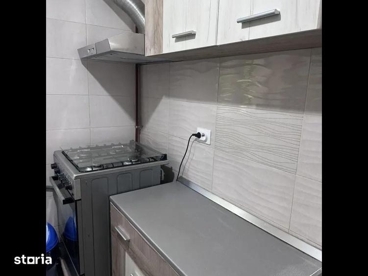 Apartament cu 4 camere în Titan