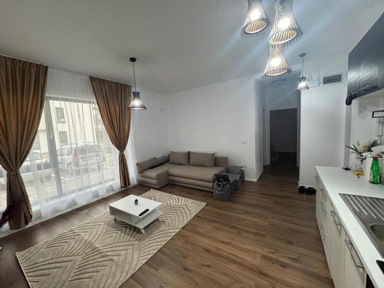 Apartament cu 2 camere semidecomandat în Giroc