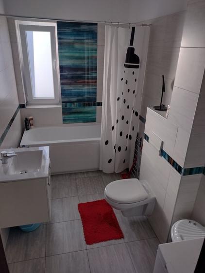 Inchiriez apartament 2 camere decomandat,bloc nou, 5 minute de aeroport - 6