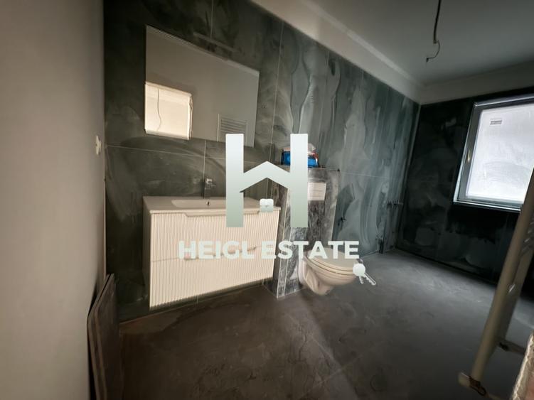 Apartament cu 4 camere decomandat în Giroc