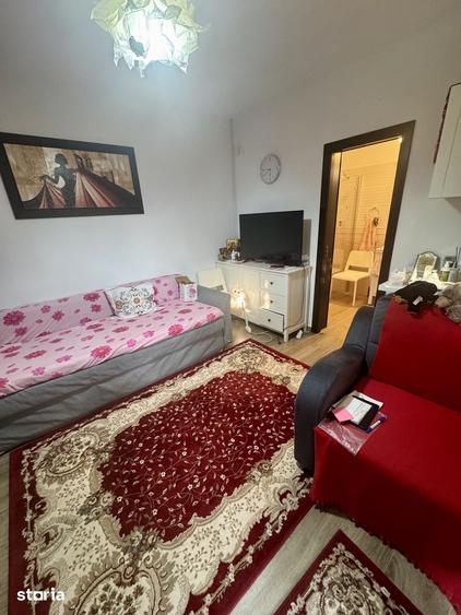 Casă cu 5 camere cu Teren 350 Mp în Central
