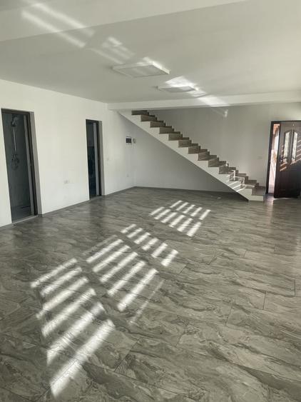Spațiu comercial, de 140 mp, în Micălaca