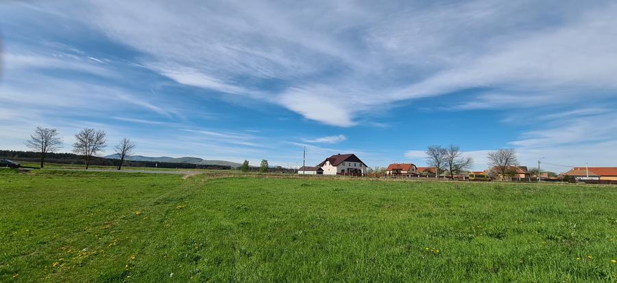 Teren agricol extravilan de 2100 mp, în Reci