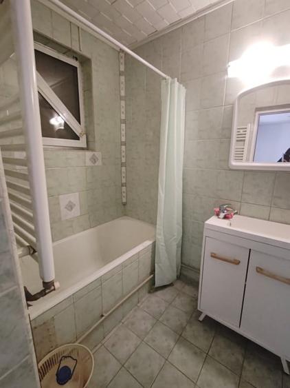 Spațiu comercial, de 100 mp, în Central