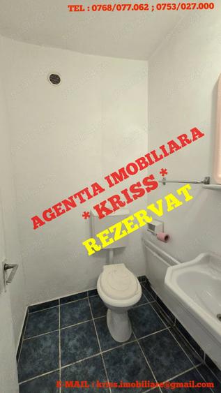 Apartament cu 4 camere decomandat în Banat