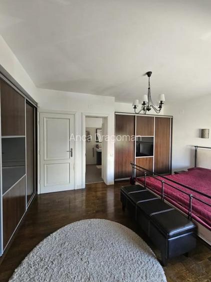 Vanzare casa/vila zona Domenii-1 Mai