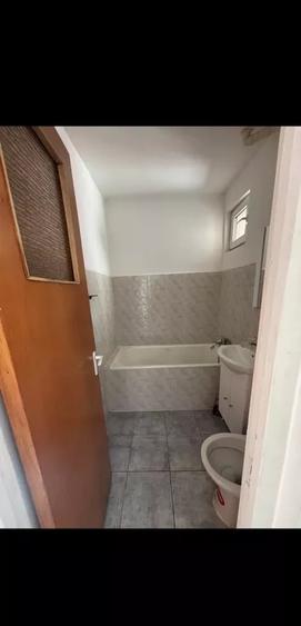 Apartament cu 2 camere semidecomandat, mobilat în Rahova