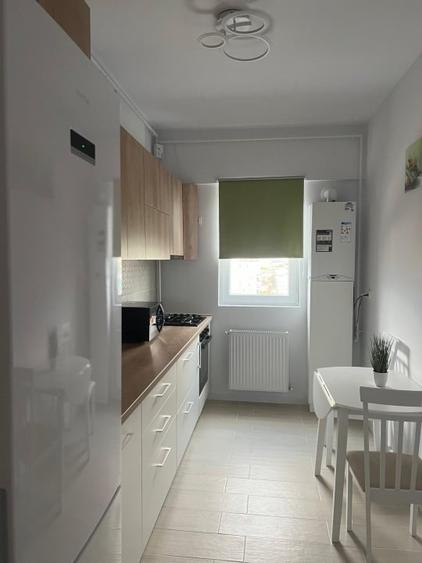 Apartament cu 2 camere decomandat, mobilat în Militari