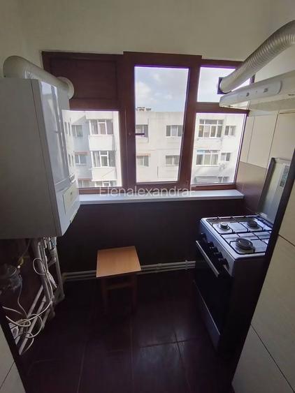 Apartament 3 camere, et. 2, str. Babadag