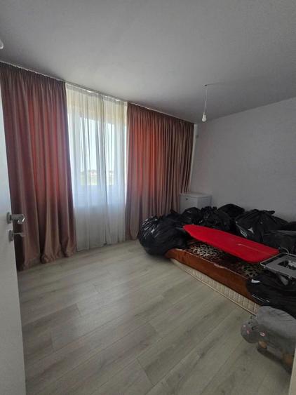 Duplex cu 3 camere cu Canalizare în Dobroești