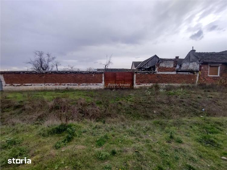 Casă cu 7 camere cu Teren 540 Mp în Berliște