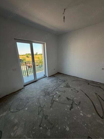 Casă cu 4 camere cu Teren 539 Mp în Central