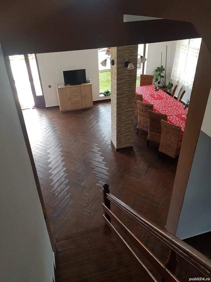 Casă cu Teren 253 Mp în Eșelnița