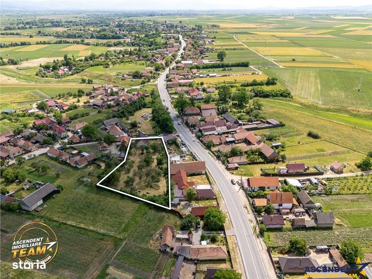 Casă cu 3 camere cu Teren 2770 Mp în Ozun