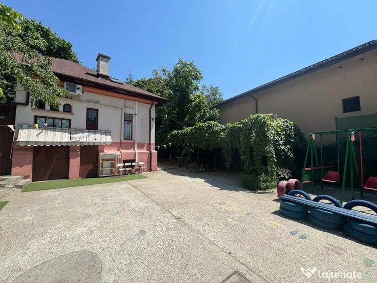 Casă cu 9 camere cu Teren 800 Mp în Timpuri Noi