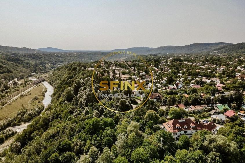 Casă individuală cu 50 camere cu Canalizare în Breaza