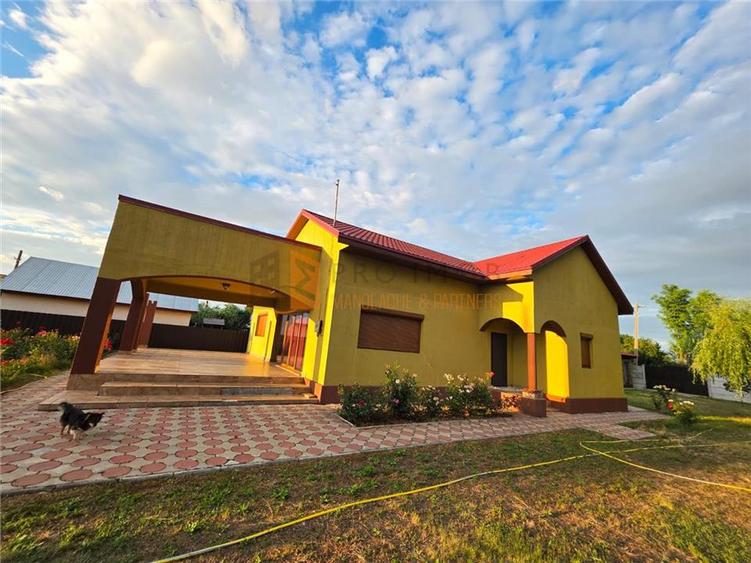 Casă individuală cu 5 camere cu Garaj în Pântecani