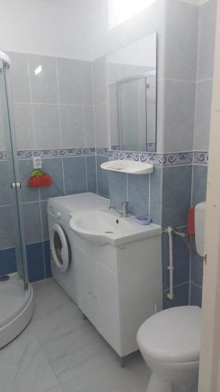 Garsonieră decomandată în Confecții