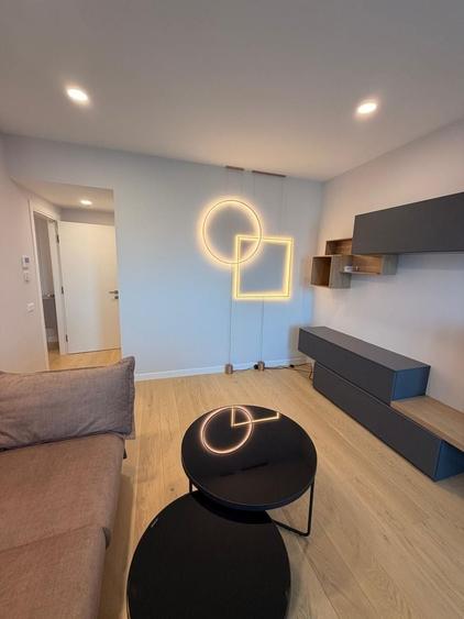 Apartament cu 2 camere decomandat, mobilat în Aviației