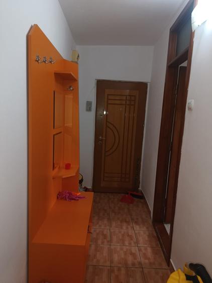 Apartament cu 2 camere decomandat în Traian