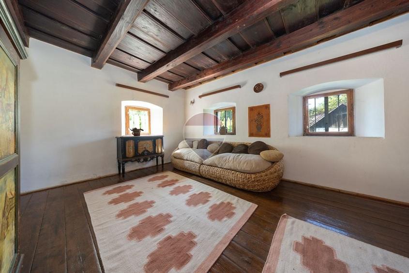 Casă individuală cu 3 camere cu Teren 1646 Mp în Bicfalău