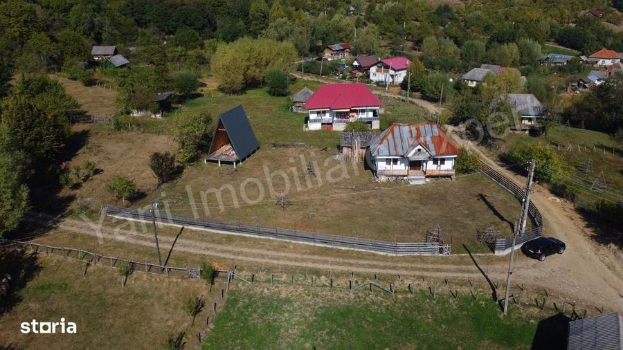 Casă cu 2 camere în Bradu