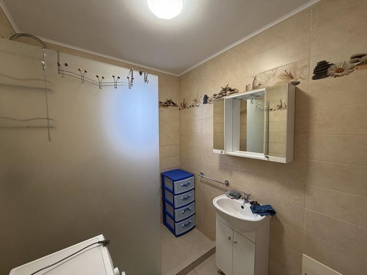 Casă cu 2 camere cu Teren 250 Mp în Exterior Vest