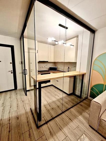 Apartament cu 2 camere semidecomandat în Colentina