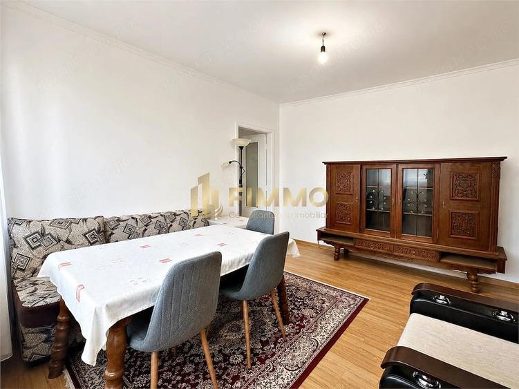 Apartament cu 3 camere semidecomandat în Poieni-Suceava