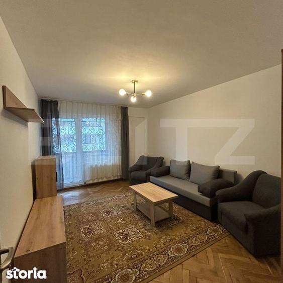 Apartament cu 4 camere decomandat în Tudor