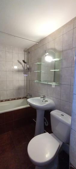 Inchiriez ap 2camere centru linga Petrom etaj 2 decomandatSebes linga petrom - 5