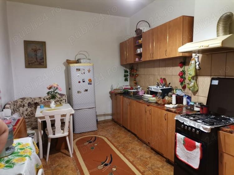 Casă cu 3 camere cu Teren 72 Mp în Central
