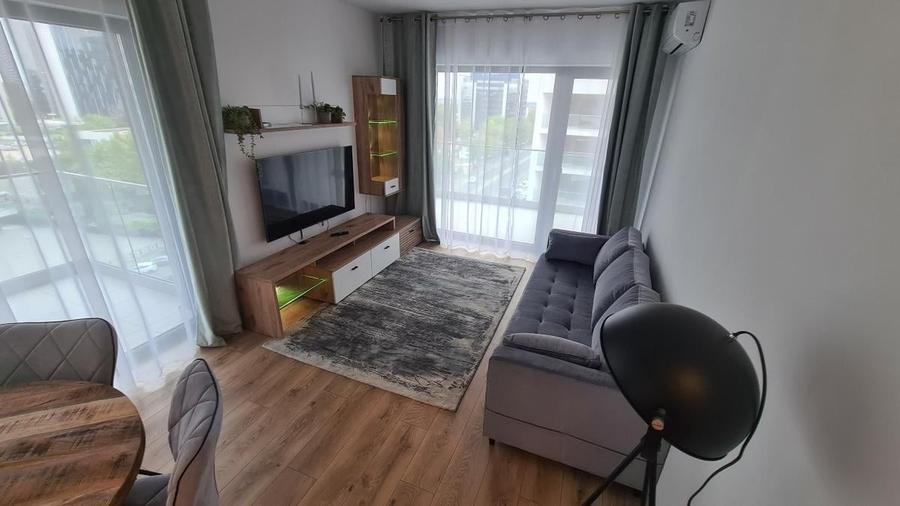 Apartament cu 2 camere decomandat în Aviației