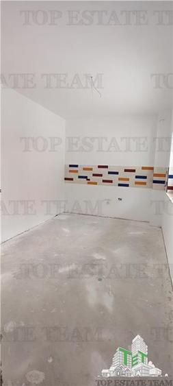 Casă individuală cu 5 camere cu Canalizare în Central