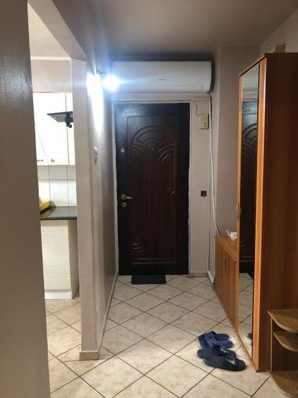 Vând apartament 3 camere decomandate faleza nord, constanța str. pescarilor nr. - 1