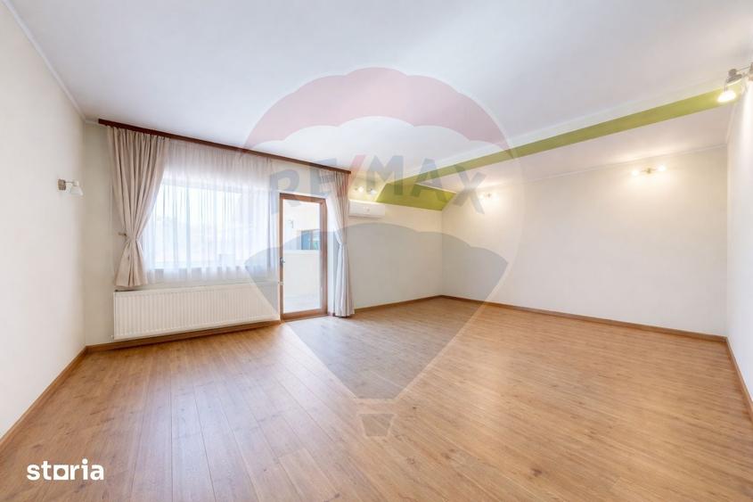 Spațiu comercial, de 741 mp, în Bartolomeu
