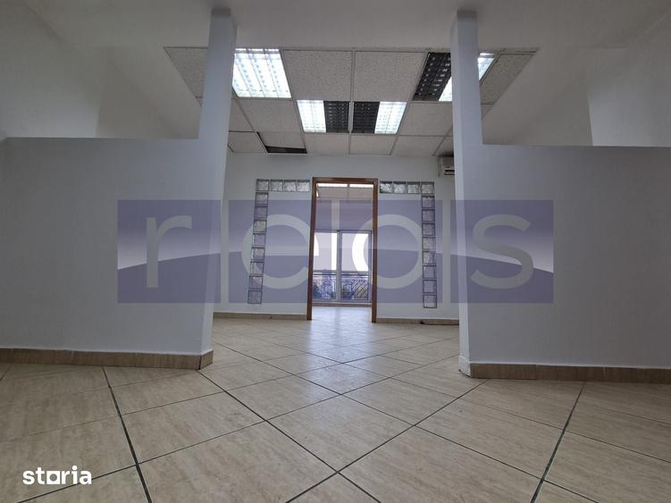 Spațiu comercial, de 590 mp, în Centrul Civic