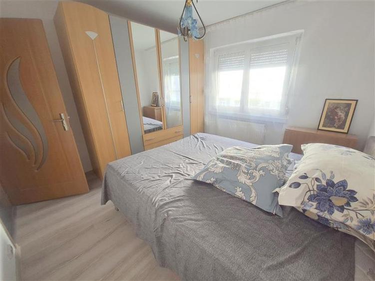 Apartament 3 camere, mobilat si utilat, etaj 1, zona Milcov - 10