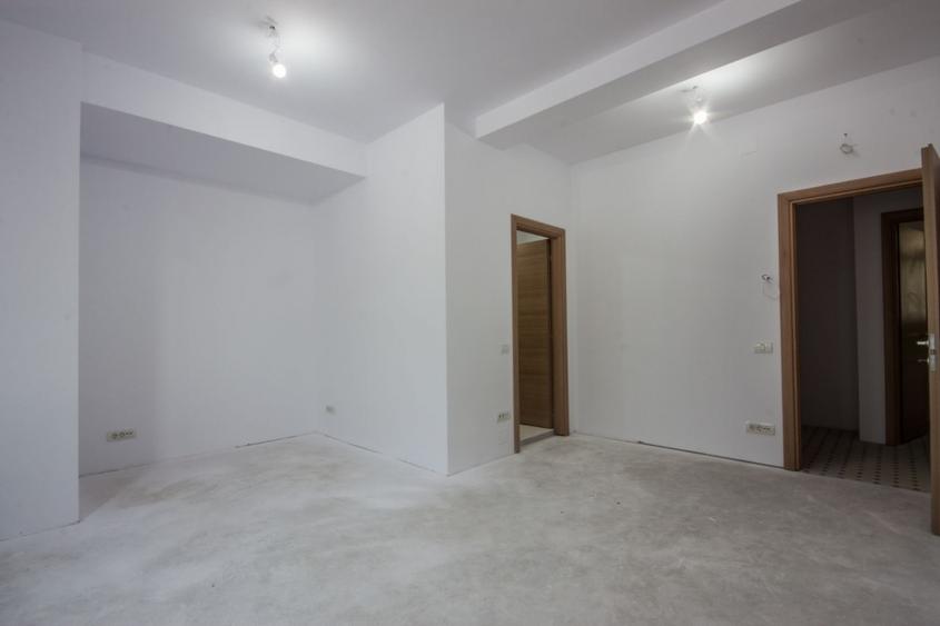 Spațiu comercial, de 857 mp, în Eminescu