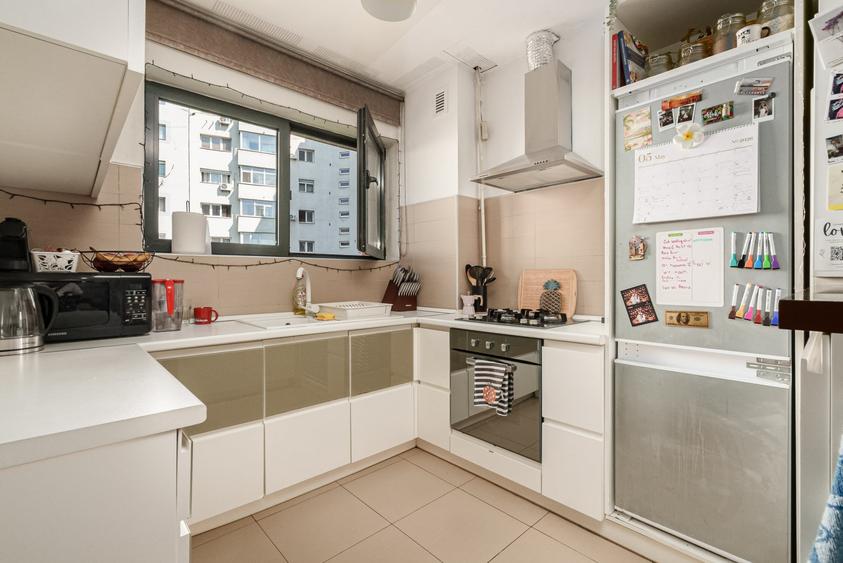 Victoriei, 3 camere, an 2009, loc de parcare inclus - 2