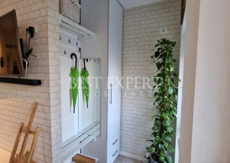 Casă cu 3 camere cu Teren 17 Mp în Titan