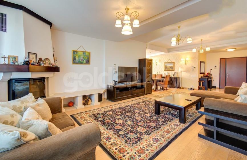 Apartament cu 4 camere decomandat, mobilat în Aviatorilor