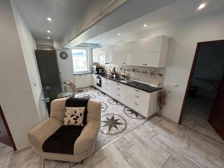 Apartament cu 2 camere decomandat în Calea Moldovei